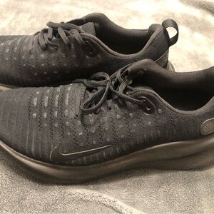 Nike Men's Black Sneakers